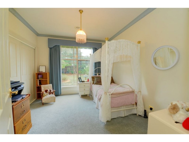 6 Franklin Court, Alfredton VIC 3350