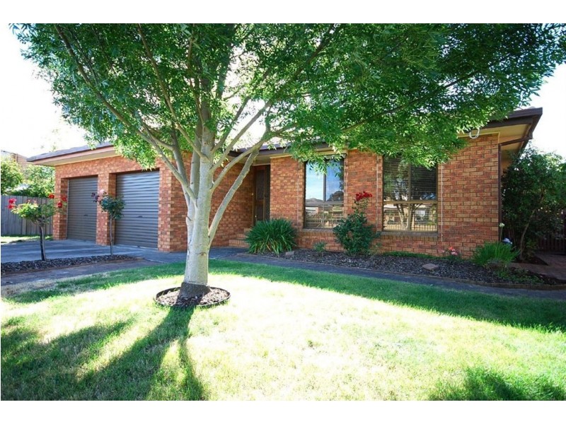 33 Jasmine Drive, Delacombe VIC 3356