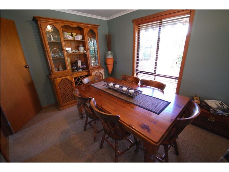 33 Jasmine Drive, Delacombe VIC 3356