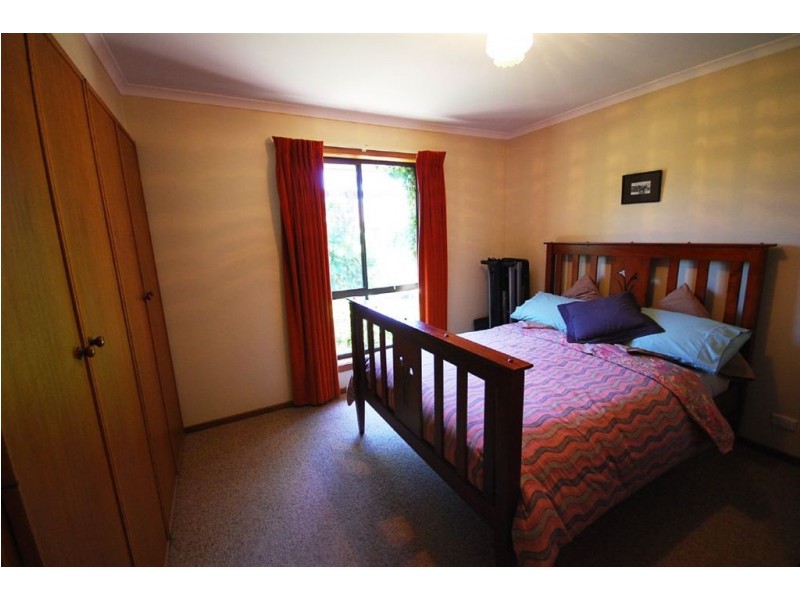 33 Jasmine Drive, Delacombe VIC 3356