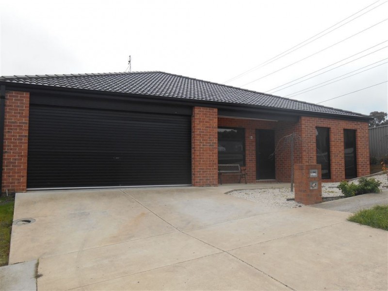 13 Daintree Close, Ballarat North VIC 3350