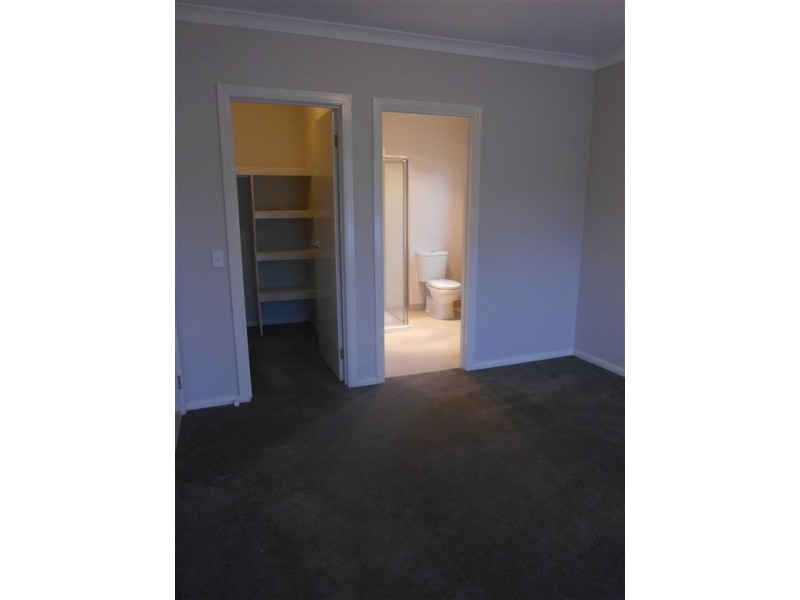 13 Daintree Close, Ballarat North VIC 3350