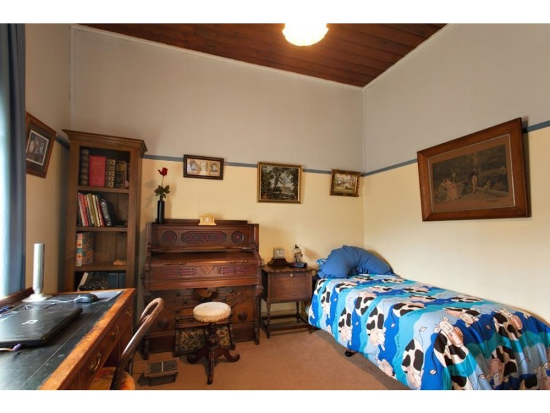 708 Ascot Street South, Redan VIC 3350