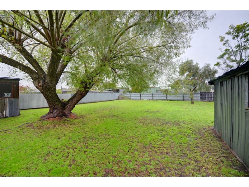 16 Alexandra Street, Sebastopol VIC 3356