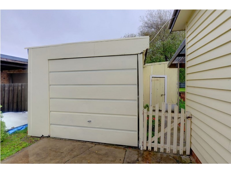 16 Alexandra Street, Sebastopol VIC 3356