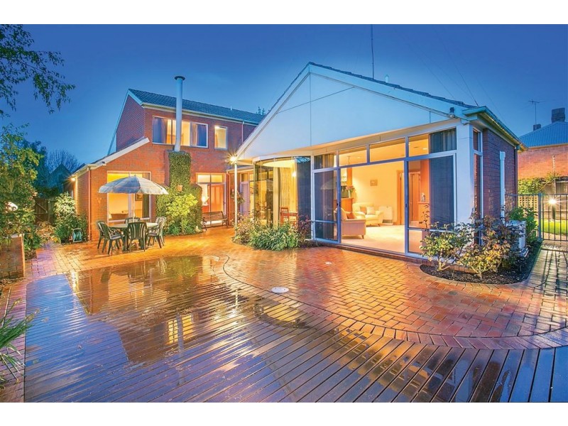 1 The Court, Lake Wendouree VIC 3350