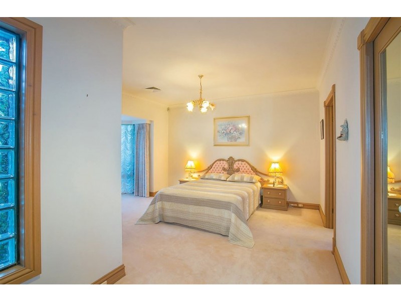 1 The Court, Lake Wendouree VIC 3350