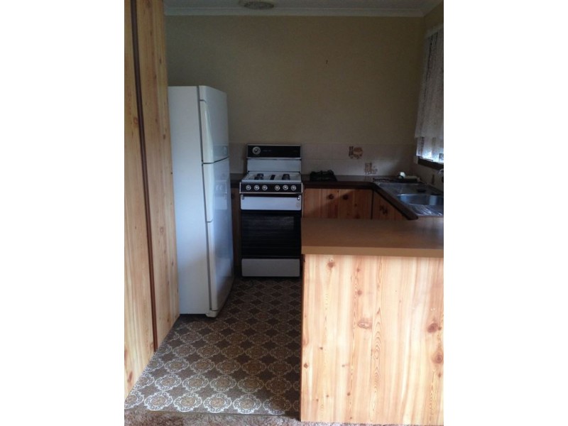 14/106 Burnbank Close, Lake Wendouree VIC 3350