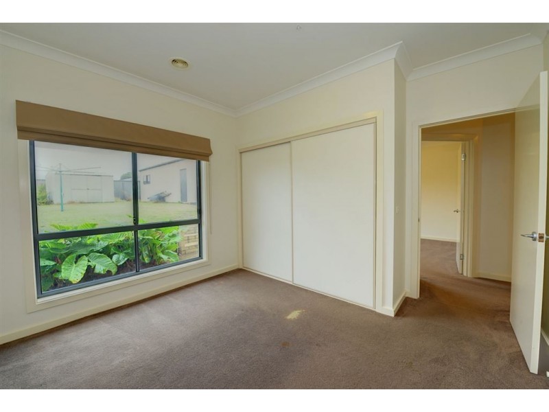 14 Powell Avenue, Cardigan Village VIC 3352