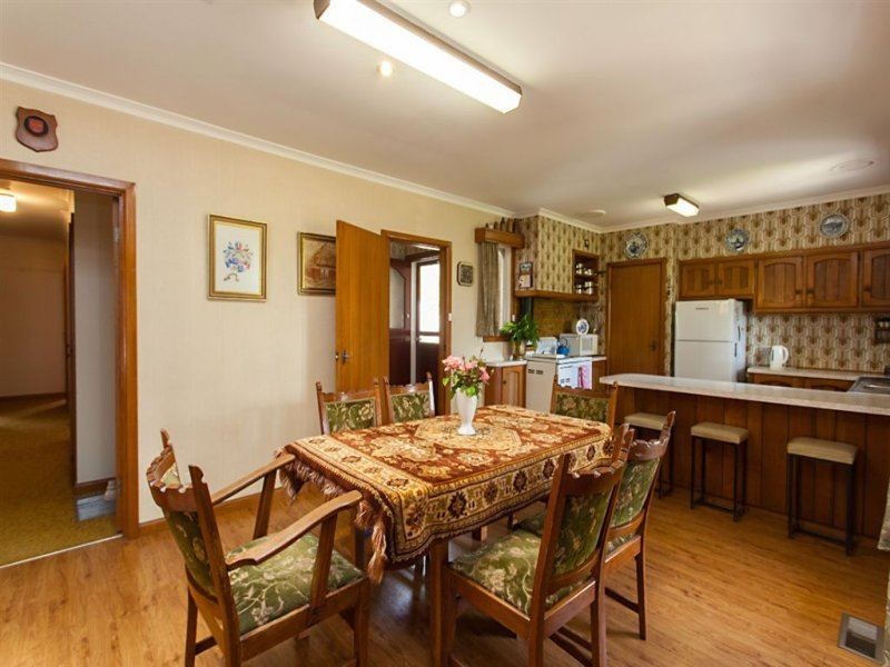 38 Moore Street, Creswick North VIC 3363