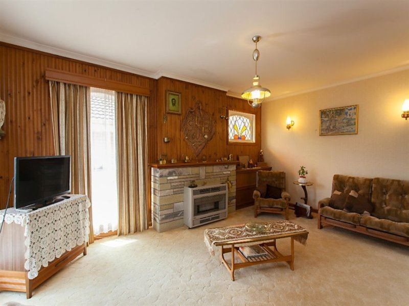 38 Moore Street, Creswick North VIC 3363