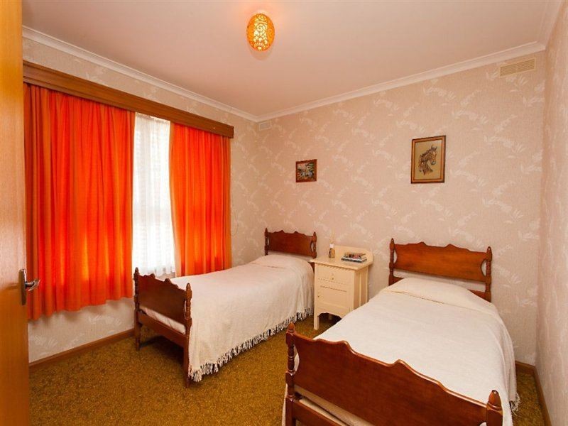 38 Moore Street, Creswick North VIC 3363