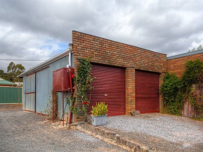 38 Moore Street, Creswick North VIC 3363