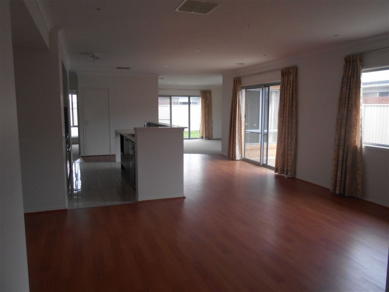 10 Clovedale Avenue, Alfredton VIC 3350