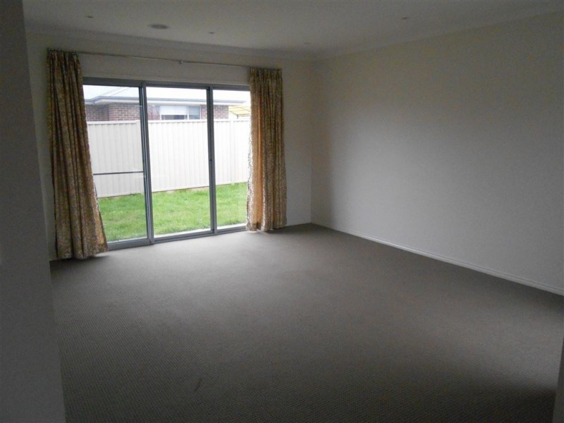 10 Clovedale Avenue, Alfredton VIC 3350
