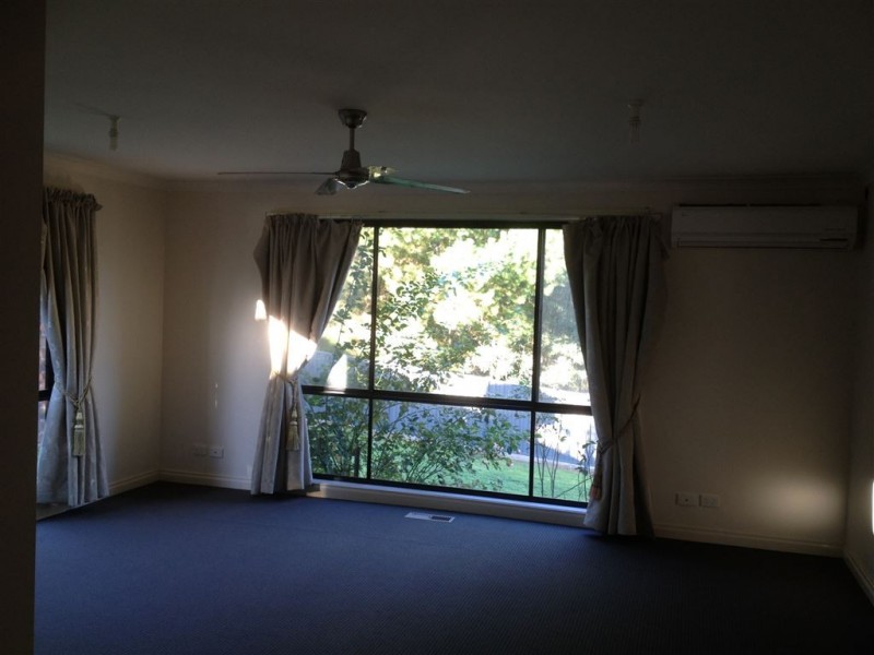 44 Oakbank drive, Mount Helen VIC 3350