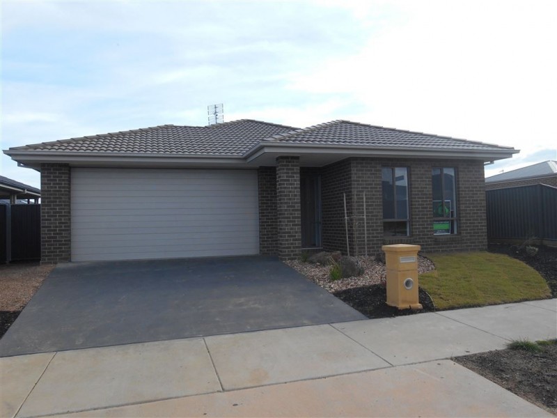 18 Cahill Close, Alfredton VIC 3350