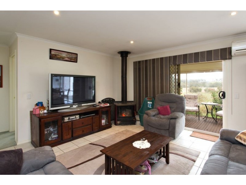 141 Kennedys Road, Smythes Creek VIC 3351