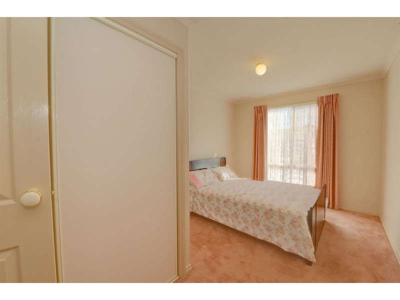 11 Balmoral Drive, Ballarat East VIC 3350
