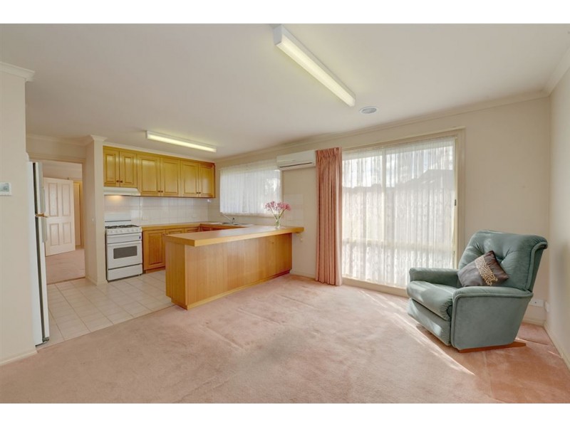 11 Balmoral Drive, Ballarat East VIC 3350