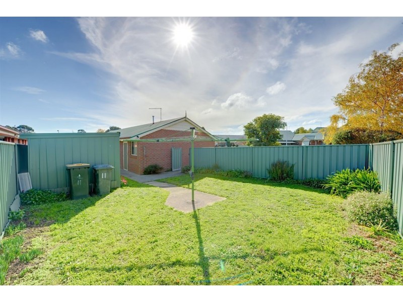 11 Balmoral Drive, Ballarat East VIC 3350