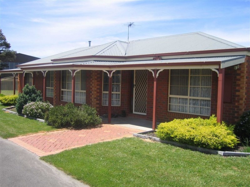 50 Rowan Parade, Wendouree VIC 3355