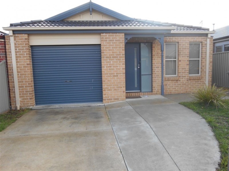 24 Yarra Park Drive, Sebastopol VIC 3356