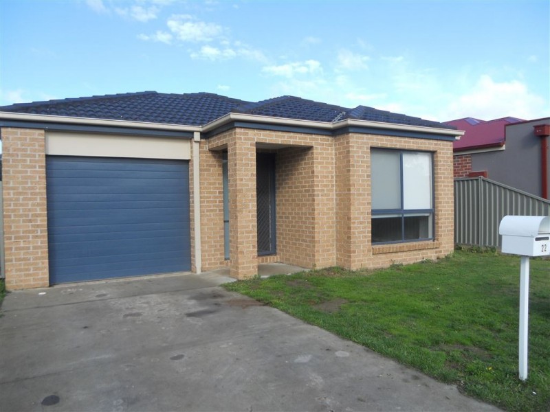 22 Regina Street, Wendouree VIC 3355