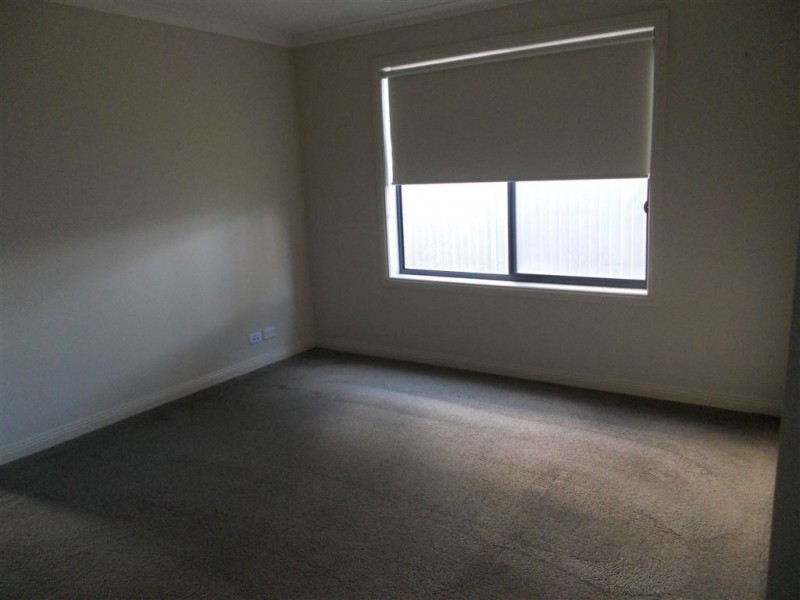 22 Regina Street, Wendouree VIC 3355