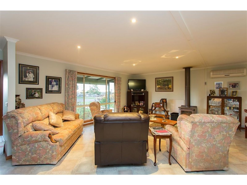 18 Calder Street, Smeaton VIC 3364