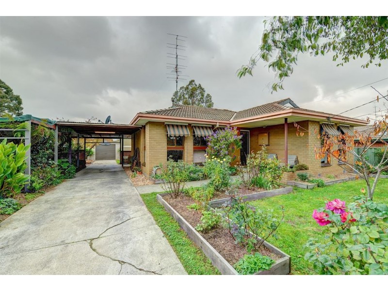 5 Mawarra Drive, Delacombe VIC 3356