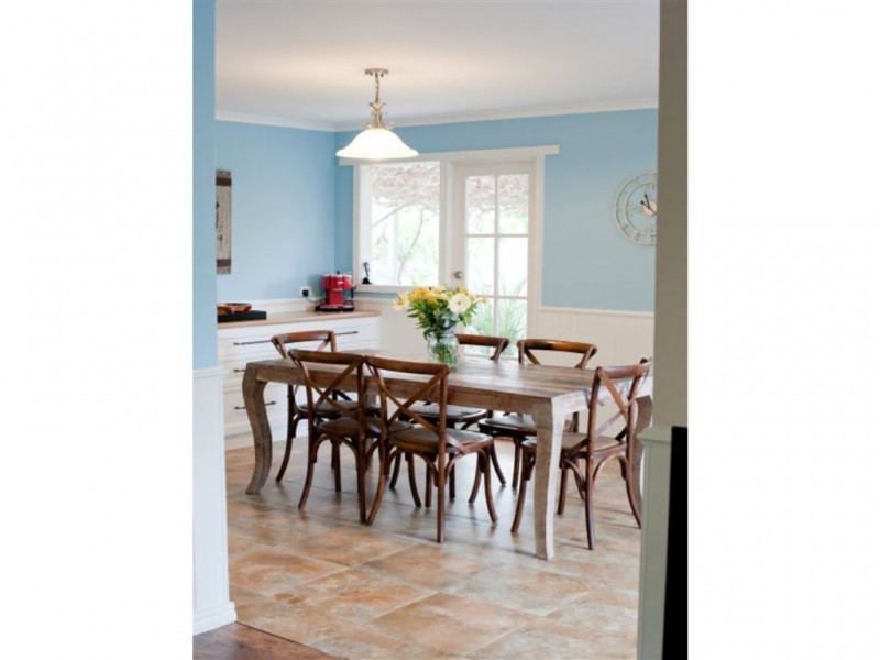 39 Young Street, Linton VIC 3360