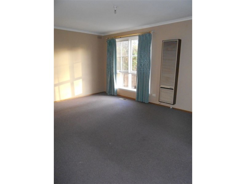 12 Mansfield Avenue, Mount Clear VIC 3350