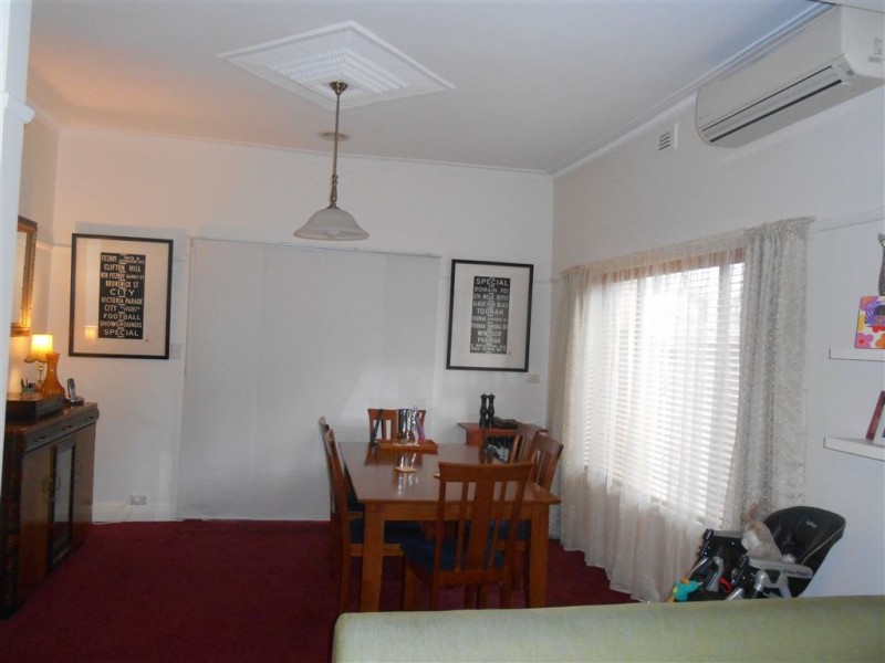 7 Collard Street, Newington VIC 3350