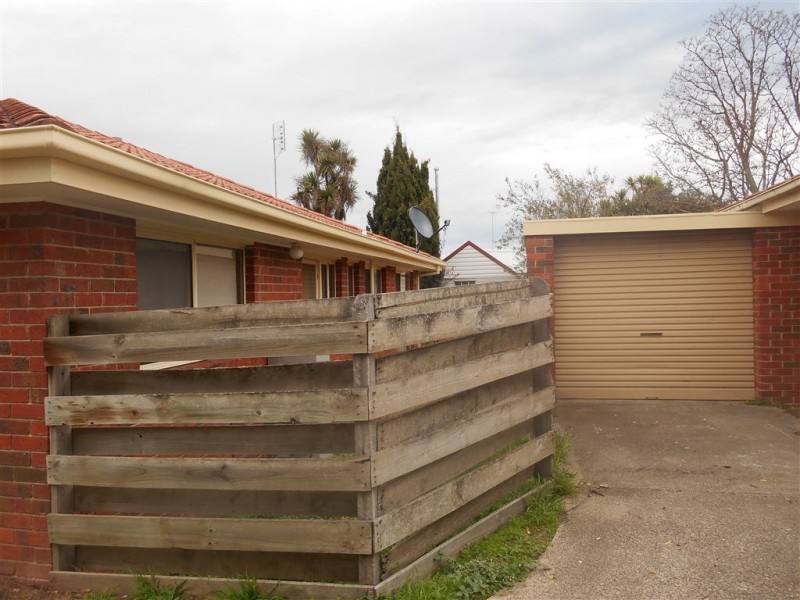 1/12 Victoria Street, Sebastopol VIC 3356