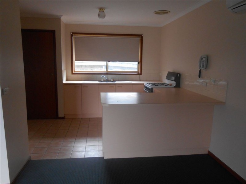 1/12 Victoria Street, Sebastopol VIC 3356