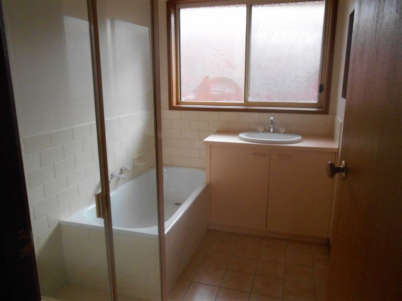 1/12 Victoria Street, Sebastopol VIC 3356