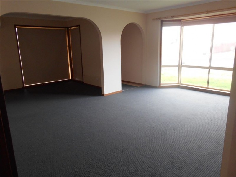 1/12 Victoria Street, Sebastopol VIC 3356