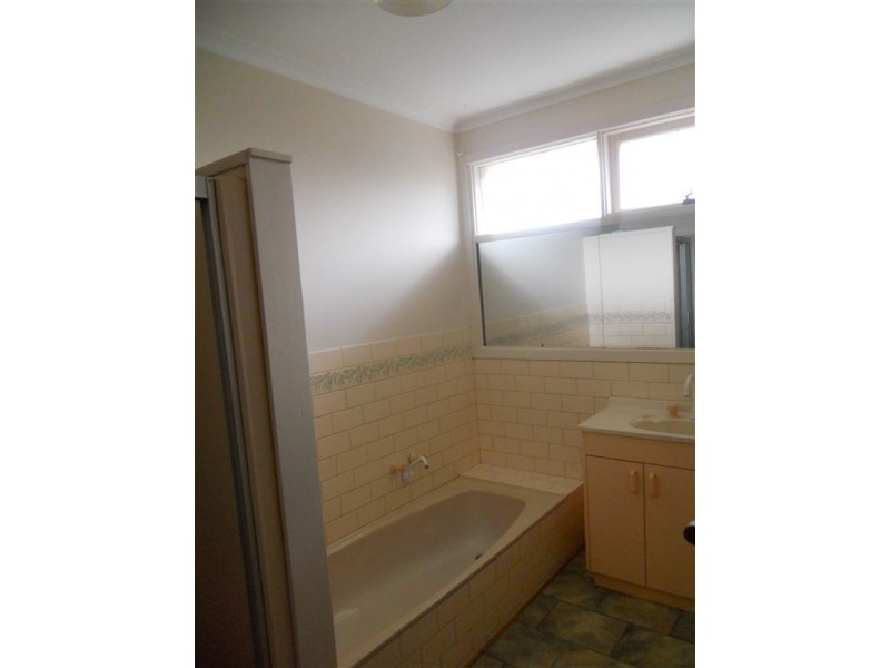 1 Margaret Avenue, Ballarat North VIC 3350