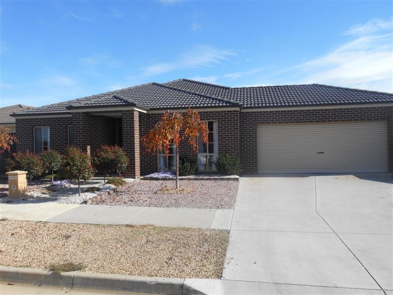 20 Macquarie Close, Delacombe VIC 3356