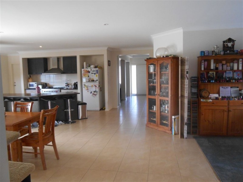 20 Macquarie Close, Delacombe VIC 3356