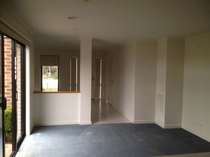 26 St Andrews Place, Lake Gardens VIC 3355