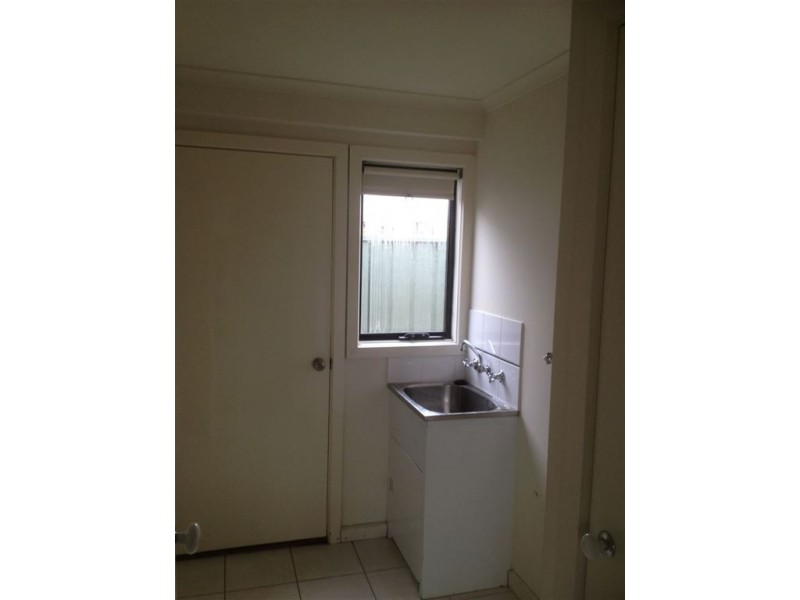 26 St Andrews Place, Lake Gardens VIC 3355