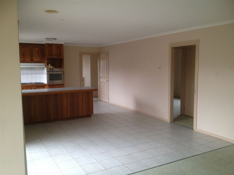13 Balmoral Drive, Ballarat East VIC 3350