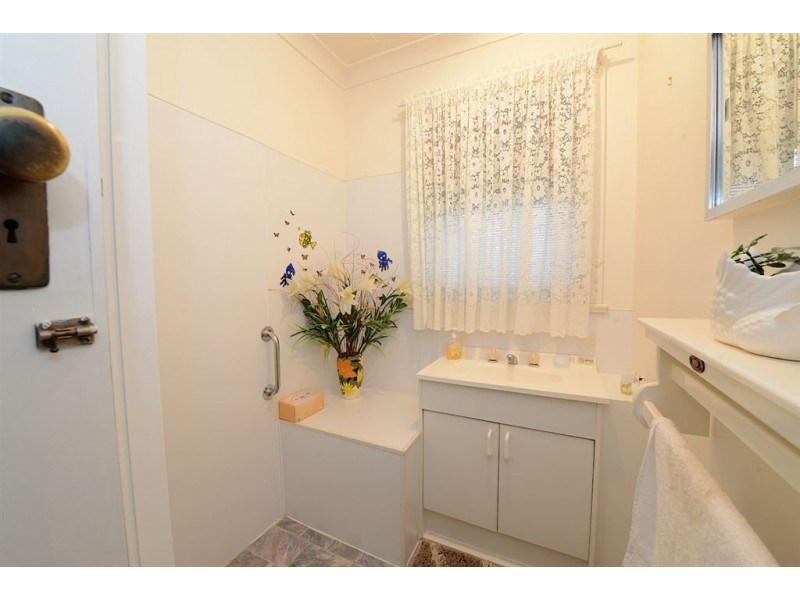 12 Boronia Grove, Wendouree VIC 3355