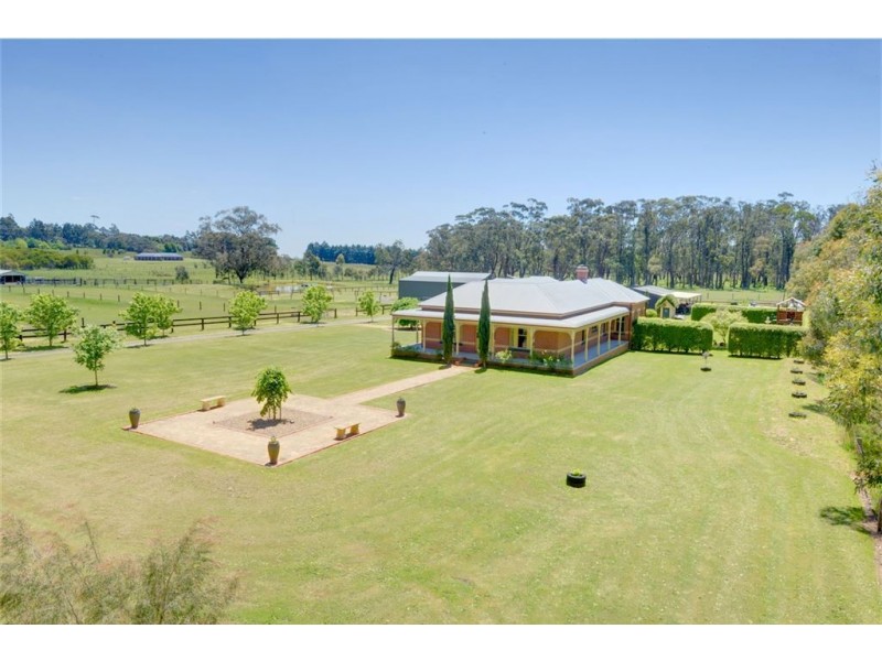 4 Gear Avenue, Mount Helen VIC 3350