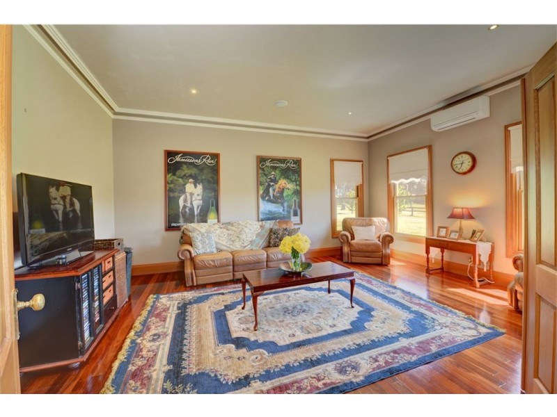 4 Gear Avenue, Mount Helen VIC 3350