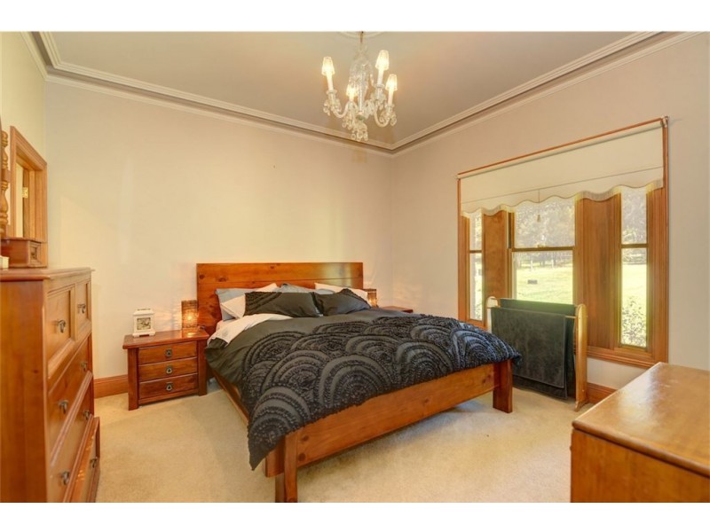 4 Gear Avenue, Mount Helen VIC 3350