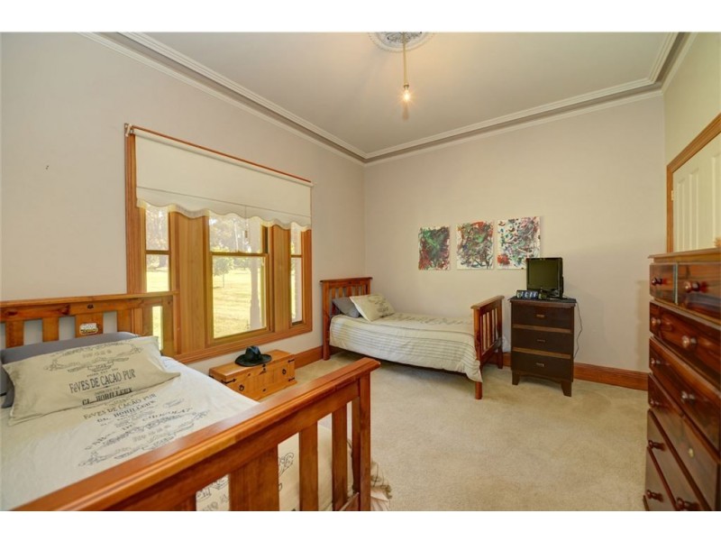 4 Gear Avenue, Mount Helen VIC 3350