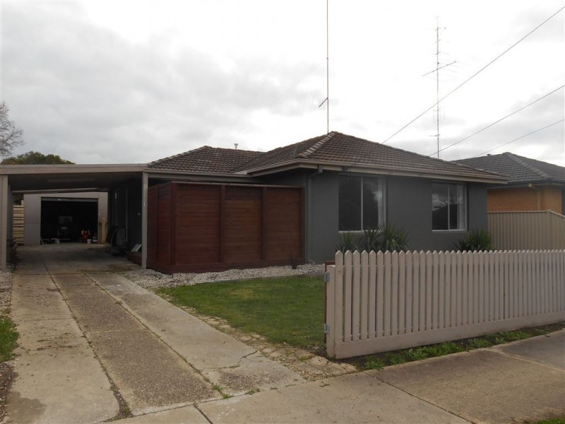 1 Mauger Street, Wendouree VIC 3355